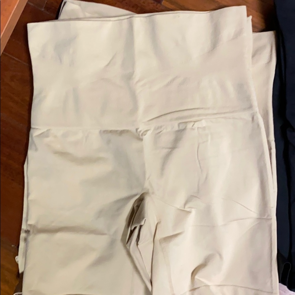 Maiden form shape wear lot!! Size:2XL